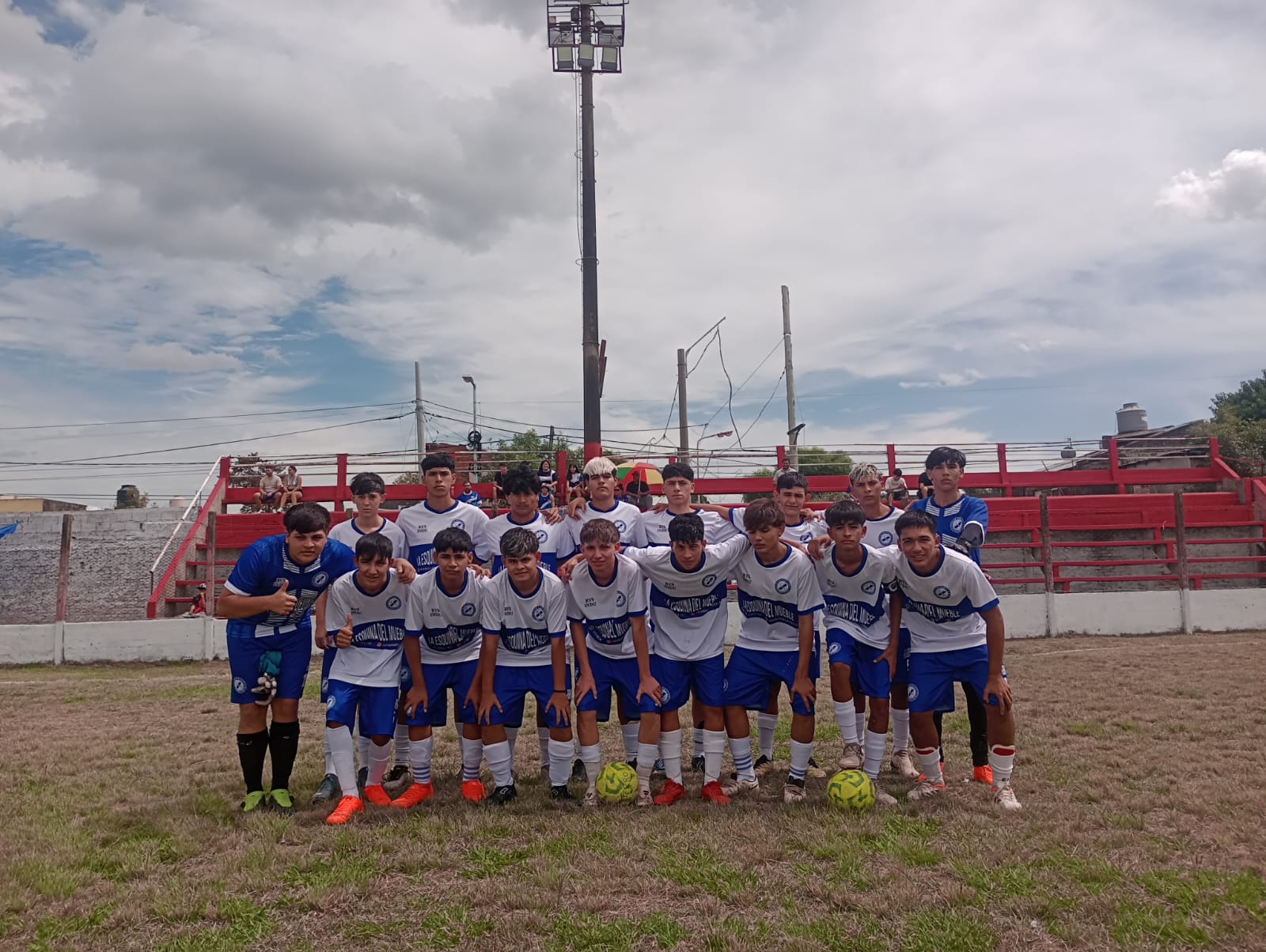 Ferro debutó con el pie derecho en el Torneo Centenario