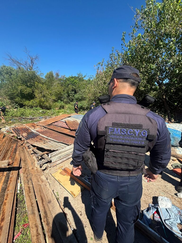 Desarticulan un búnker de venta de drogas y detienen a un prófugo internacional