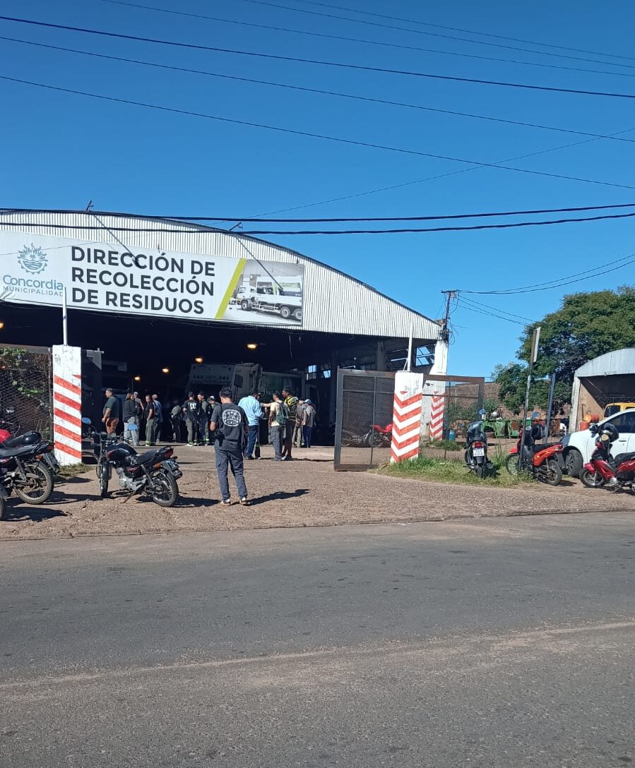 Tensión en el sector transporte: denuncian privatización encubierta y traslados masivos