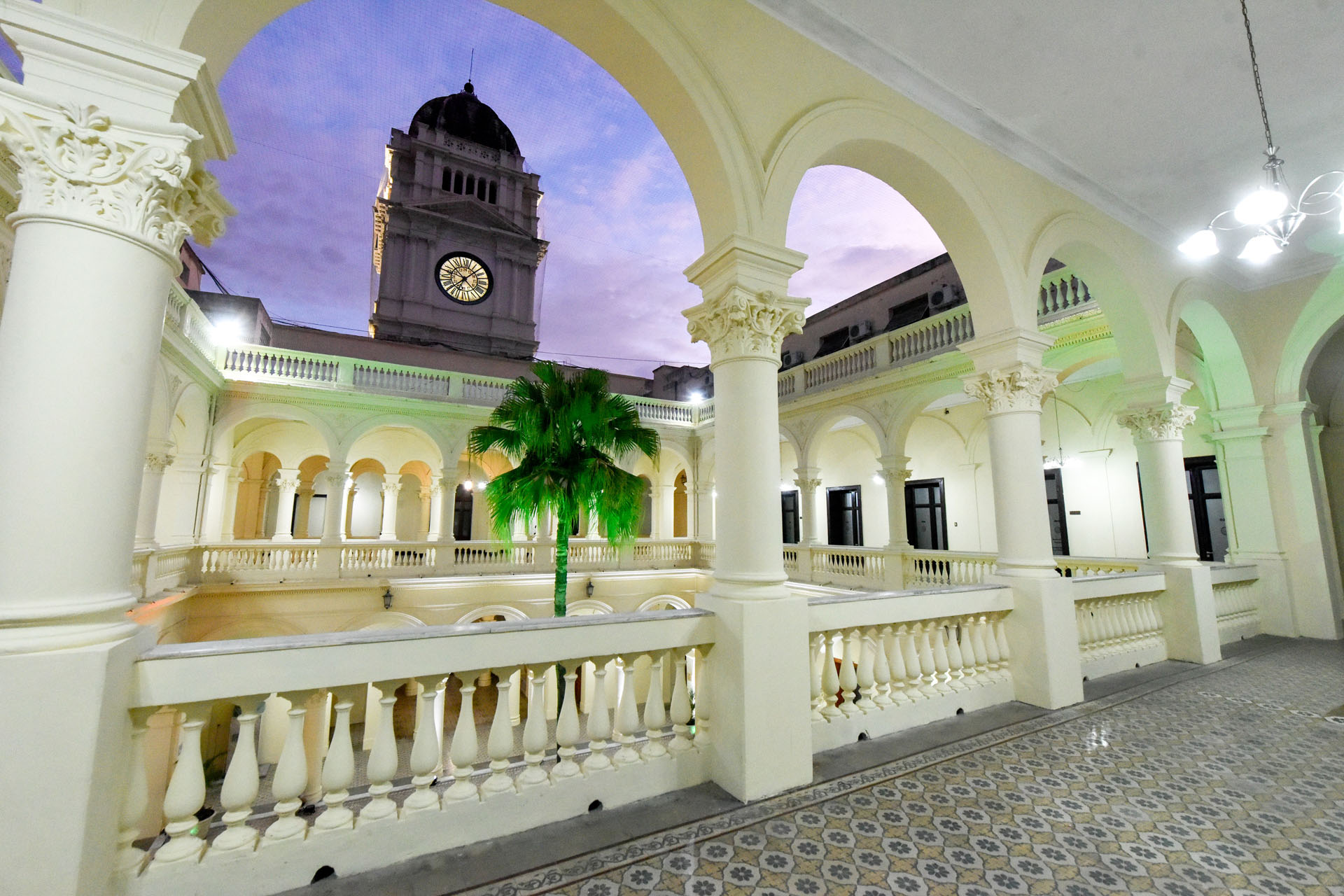 El gobierno pagará por decreto el aumento a los docentes