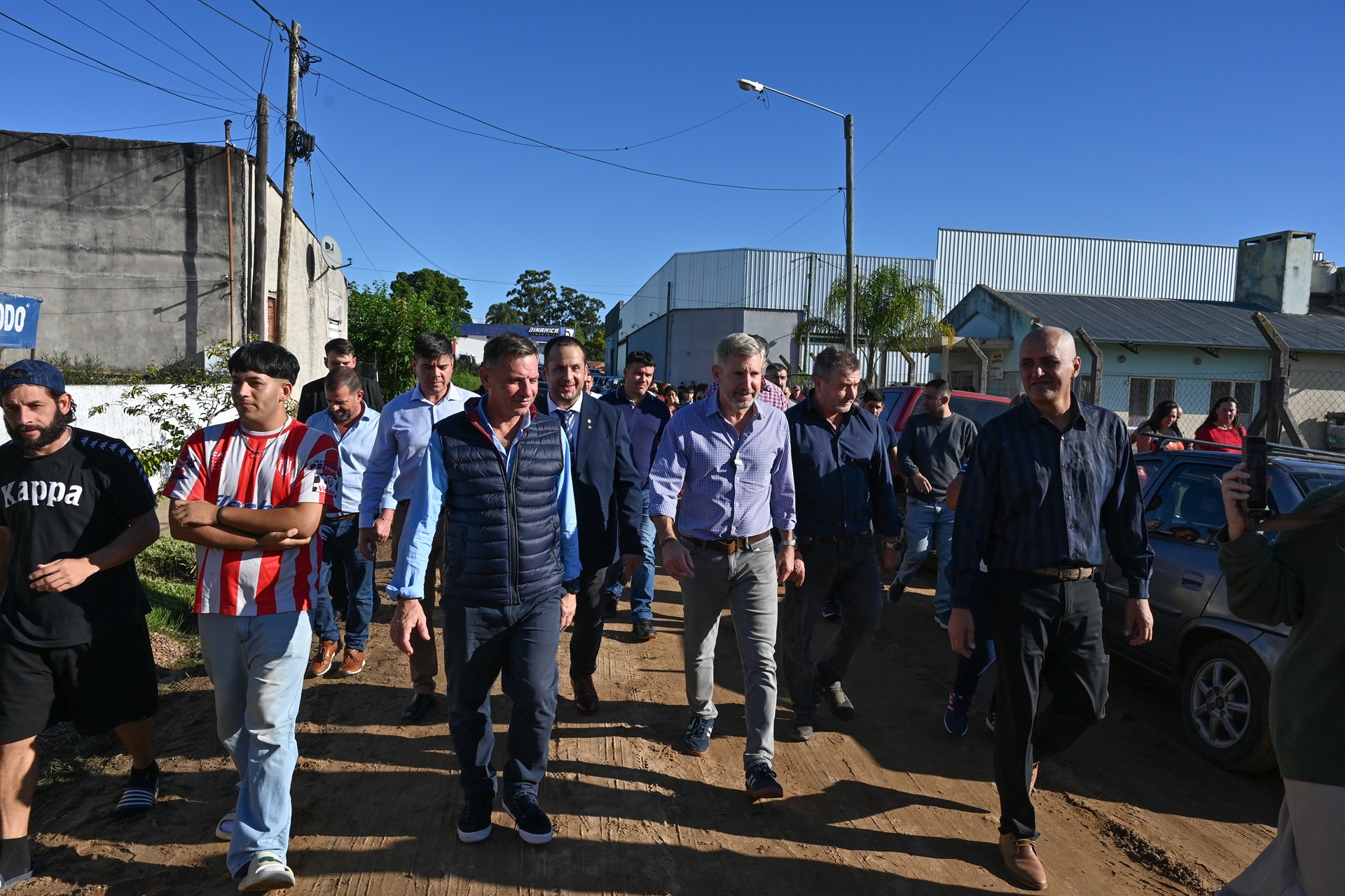 El gobernador recorrió zonas de operativos contra el narcotráfico en Concordia y dialogó con vecinos