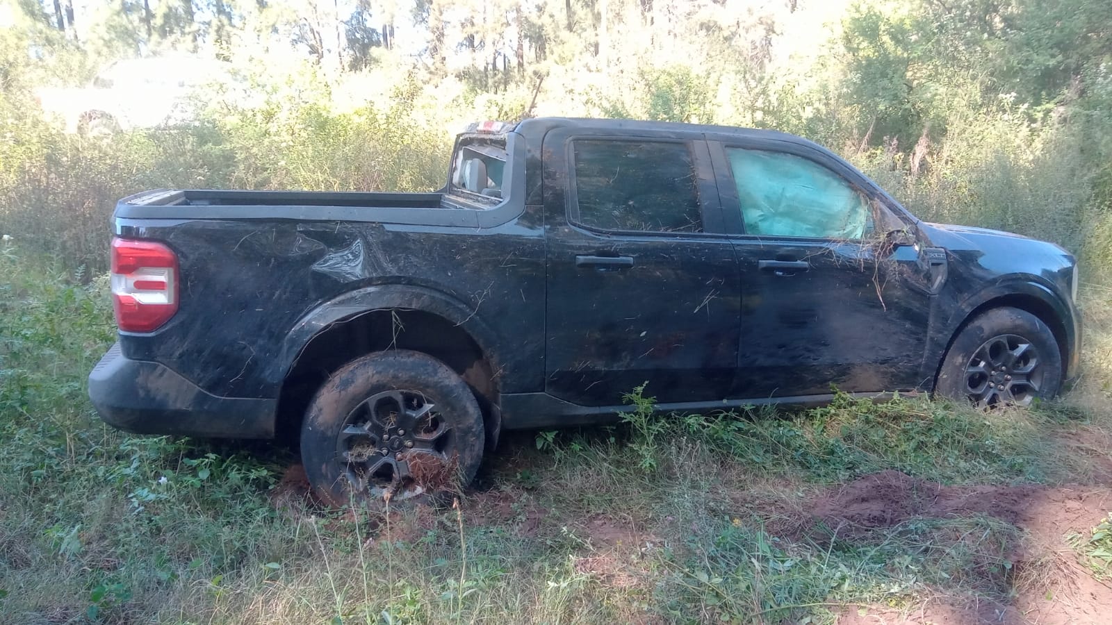 Despiste en Ruta Nacional 22: Hallan camioneta abandonada y localizan al conductor