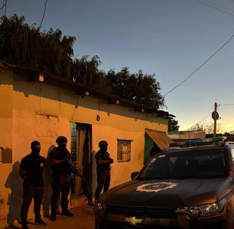 Nueve detenidos en allanamientos por narcomenudeo en el barrio 17 de Octubre