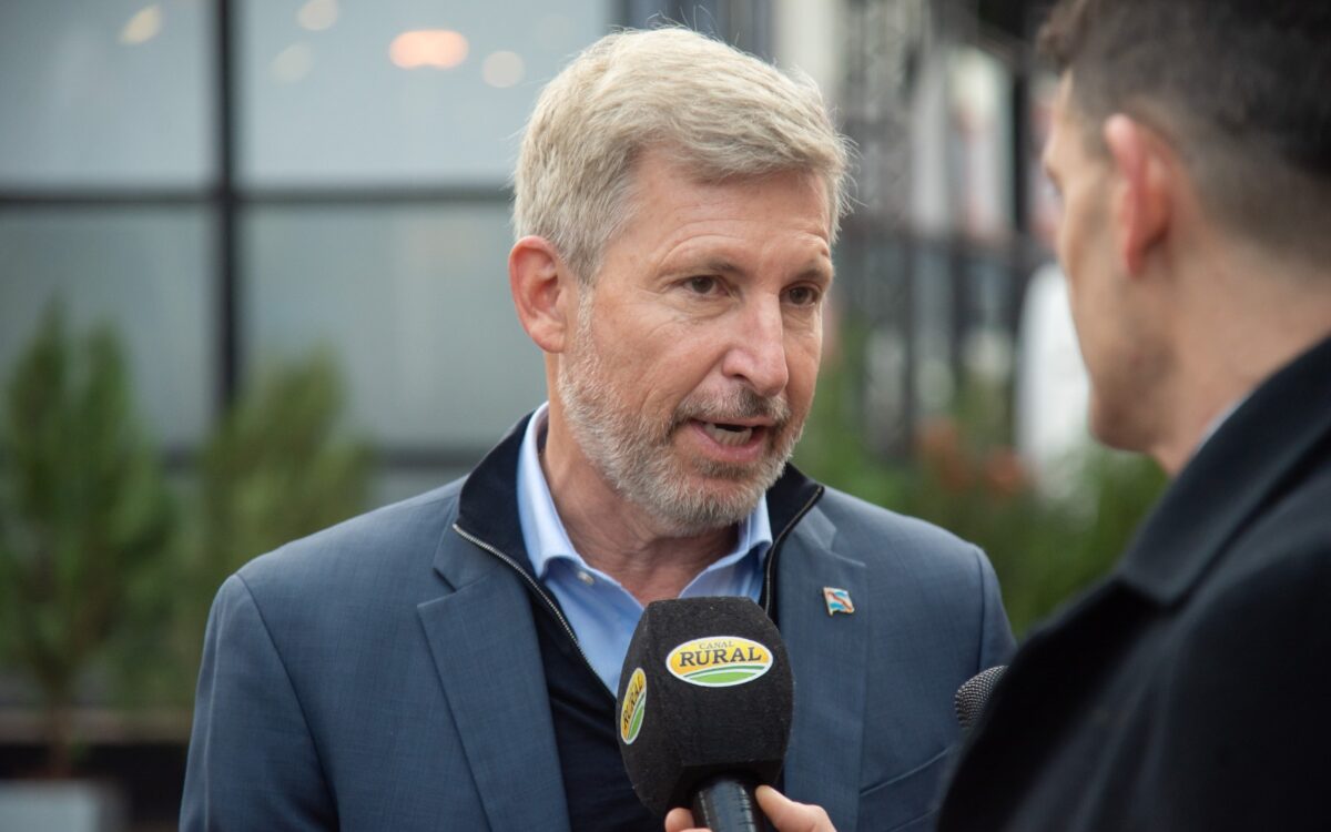 Frigerio volvió a reclamar la eliminación de las retenciones y defendió al campo como motor de la economía