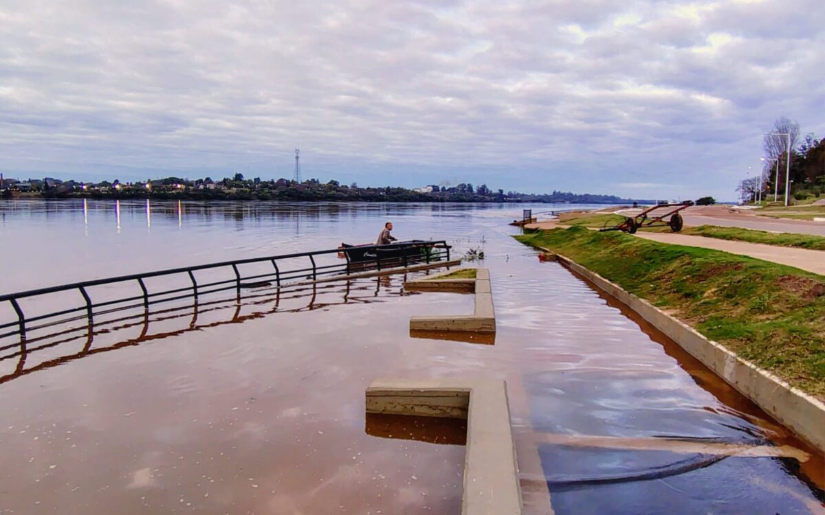 En Concordia ya se evacuaron las primeras familias por la creciente del río Uruguay