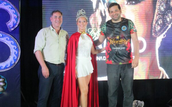 Emperatriz presentó su temática 2027 ante un Club Estudiantes colmado