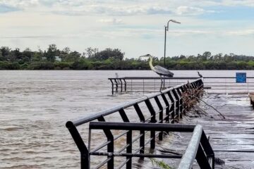 No se registraron nuevas evacuaciones y rige alerta meteorológico en la provincia